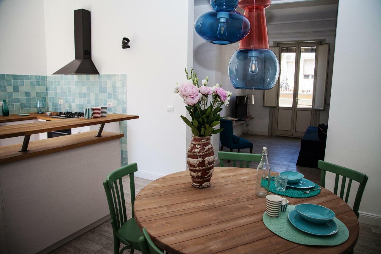 Catania Charming House Apartment ภายนอก รูปภาพ